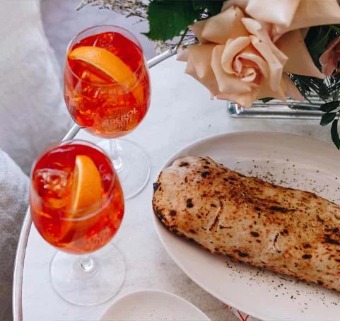 IMPRESS YOUR FRIENDS WITH THESE SPRITZ-STYLE ENTERTAINING TIPS IMPRESS YOUR FRIENDS WITH THESE SPRITZ-STYLE ENTERTAINING TIPS