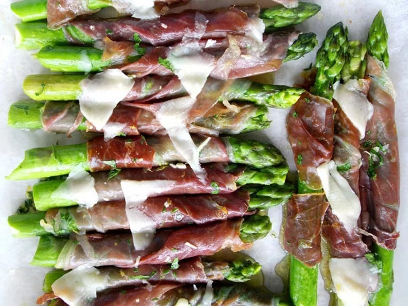 ASPARAGUS PROSCIUTTO WRAPS